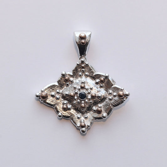 Pendentif - Lune bleue Argent 925 et saphir bleu